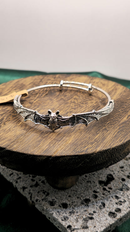 Draculas Amulet Bracelt